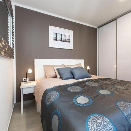 Bleu Villa - Three Bedroom Villa With Balcony And City View Dubrovnik Eksteriør bilde