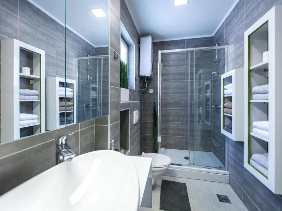 Bleu Villa - Three Bedroom Villa With Balcony And City View Dubrovnik Eksteriør bilde