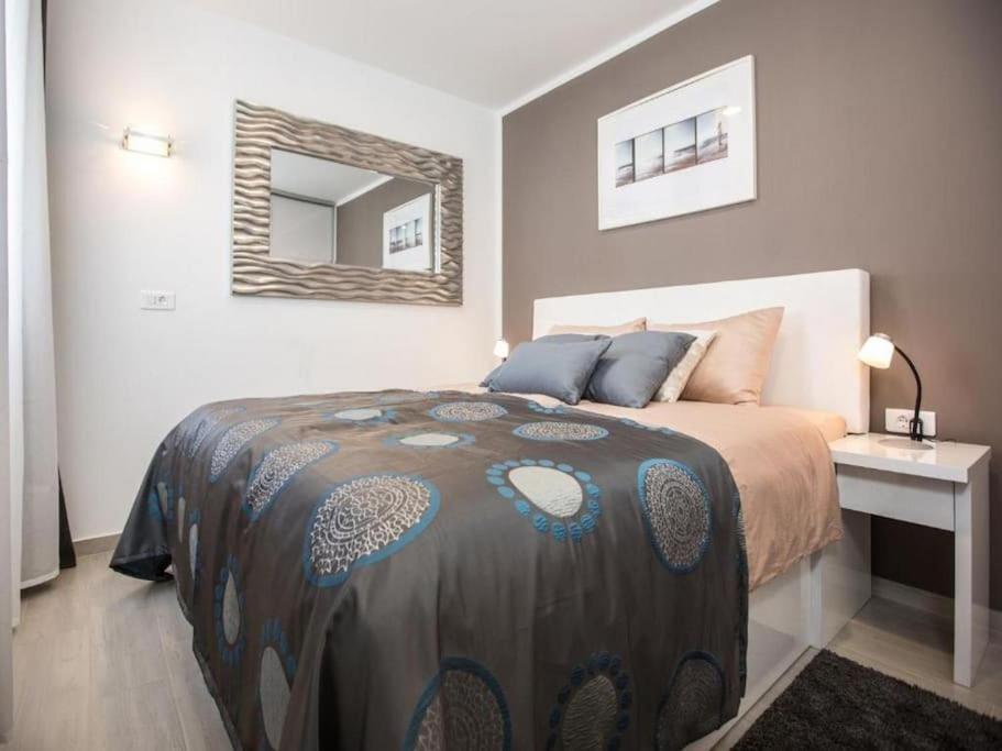 Bleu Villa - Three Bedroom Villa With Balcony And City View Dubrovnik Eksteriør bilde